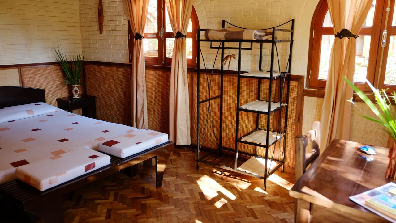 Eco Lodge Les Chambres Du Voyageur Antsirabe Bagian luar foto