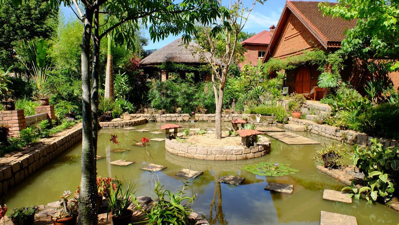 Eco Lodge Les Chambres Du Voyageur Antsirabe Bagian luar foto