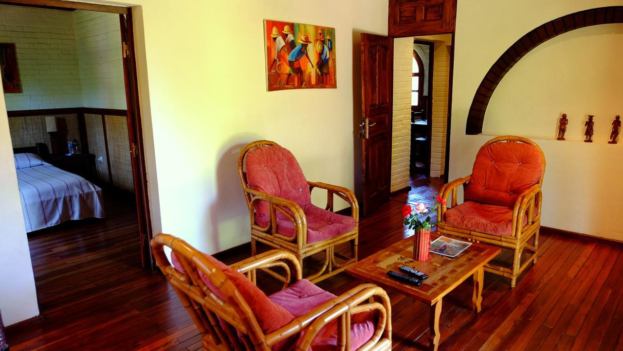Eco Lodge Les Chambres Du Voyageur Antsirabe Bagian luar foto