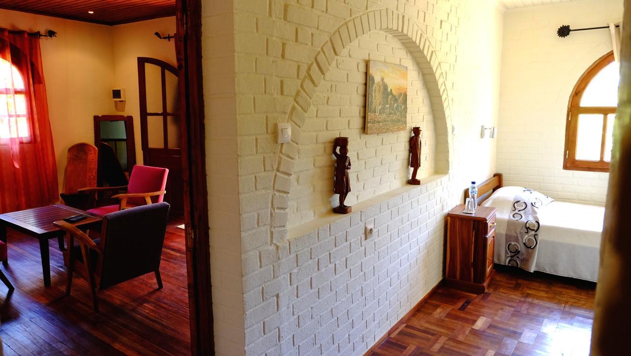 Eco Lodge Les Chambres Du Voyageur Antsirabe Bagian luar foto